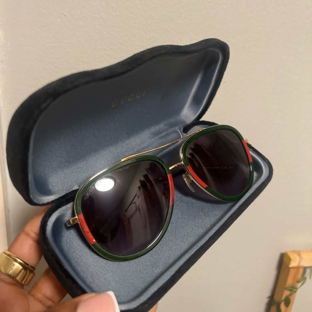Gucci Green and Red Sunglasses - Picture 6 of 6